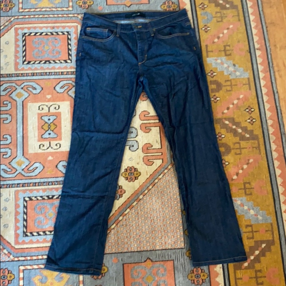 Joe’s Jeans Brixton Straight + Narrow size 33x32